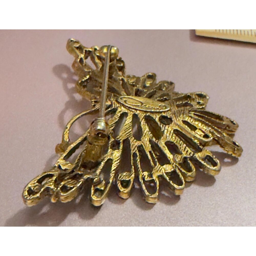 Oscar de la Renta Butterfly Brooch Gold Openwork 2.25" Vintage - Picture 8 of 8